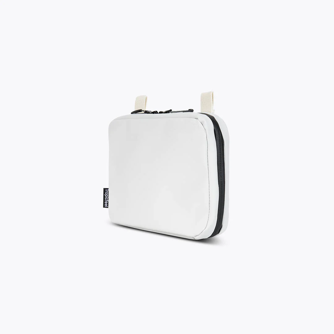 FidLock® Toiletry Fog Grey - Image 4
