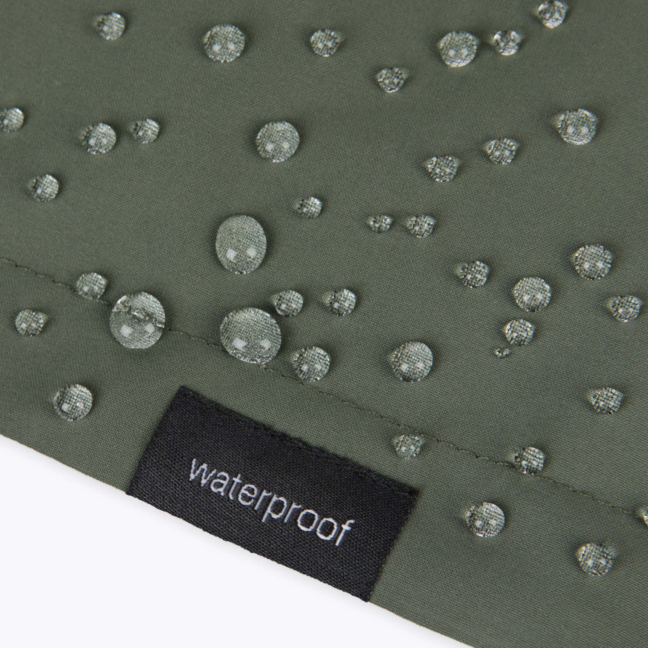 Men's NS40 Reversible Vest Clover Green - Image 7