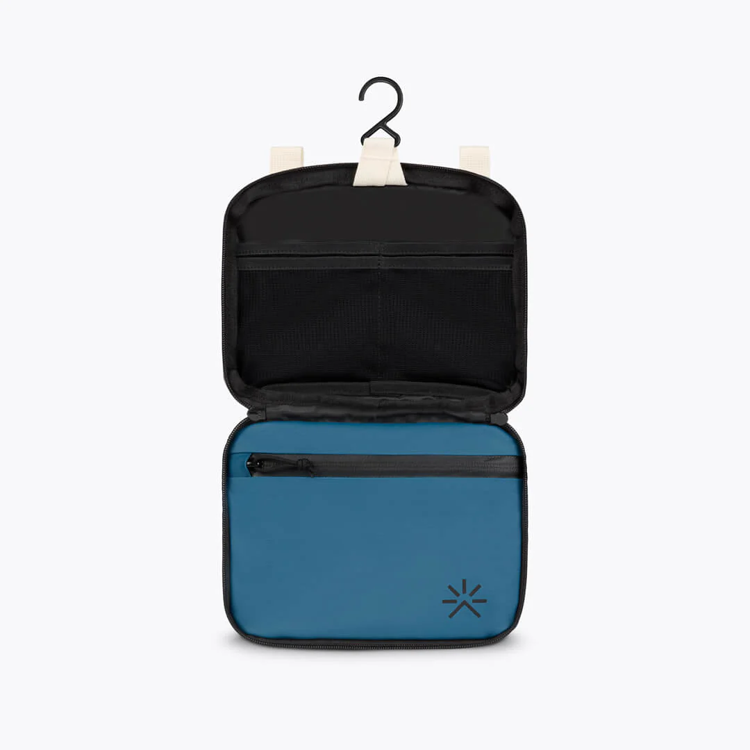 FidLock® Toiletry Ocean Blue - Image 5